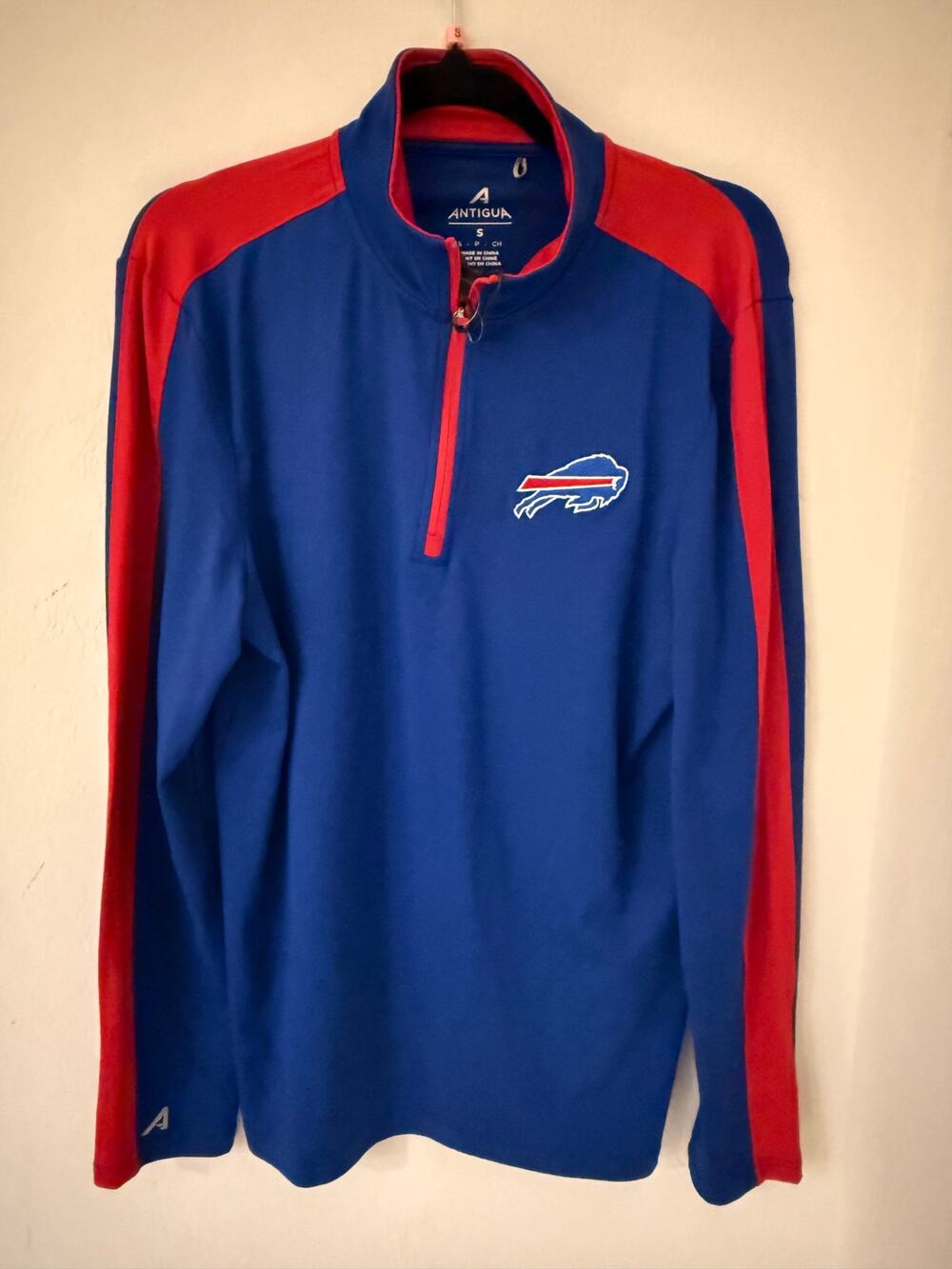 Antigua Men's NFL Buffalo Bills 1/4 Zip Pullover Jacket/Shirt Size Small -NWT
